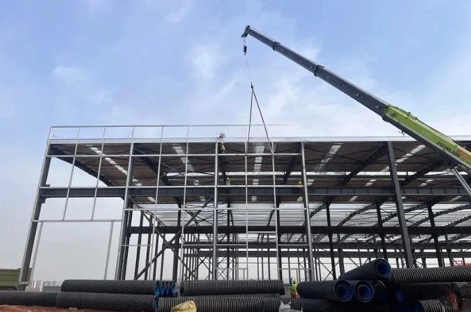 Steel wind-resistant columns Steel wind-resistant columns